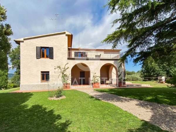 casa indipendente in vendita a Scansano
