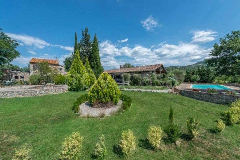 casa indipendente in vendita a Scansano