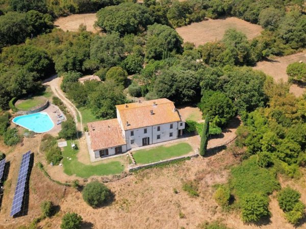 casa indipendente in vendita a Scansano