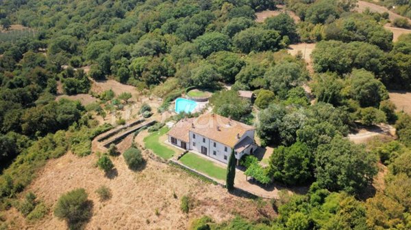 casa indipendente in vendita a Scansano