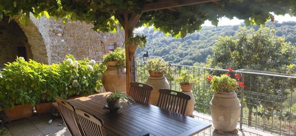 appartamento in vendita a Scansano in zona Montorgiali