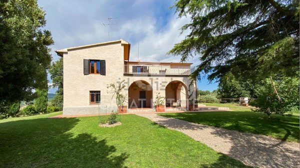 casale in vendita a Scansano