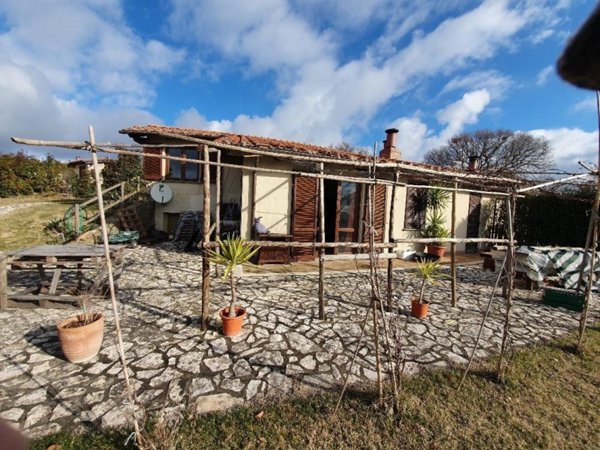 casa indipendente in vendita a Scansano