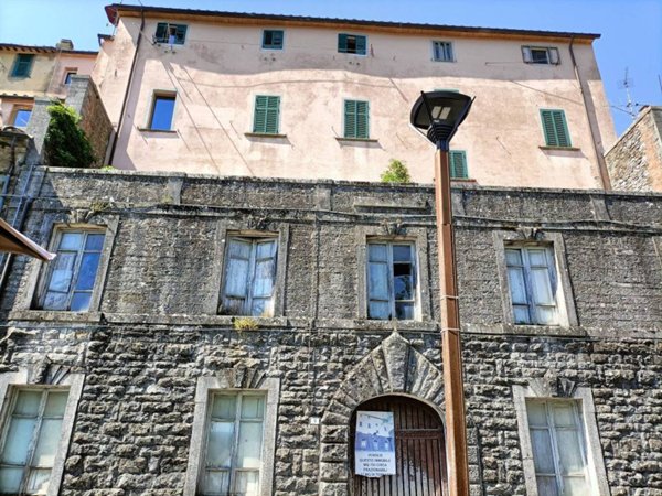 intera palazzina in vendita a Scansano