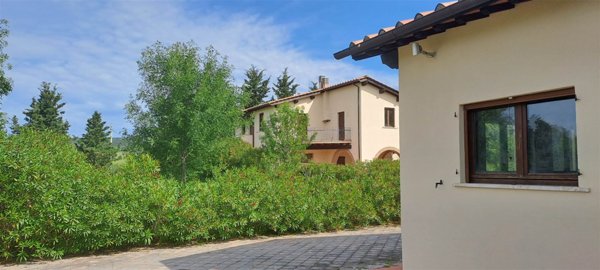 casa indipendente in vendita a Scansano in zona Pomonte