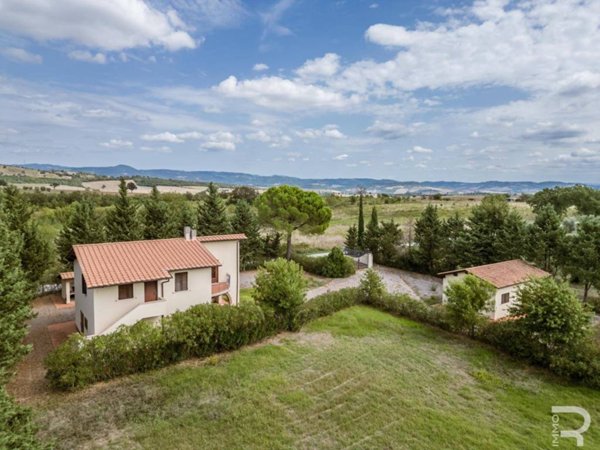 casa indipendente in vendita a Scansano