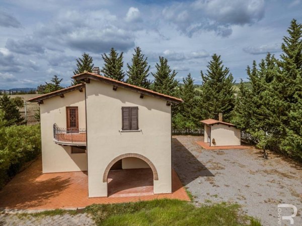 casa indipendente in vendita a Scansano