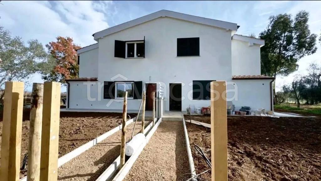 casa indipendente in vendita a Scansano