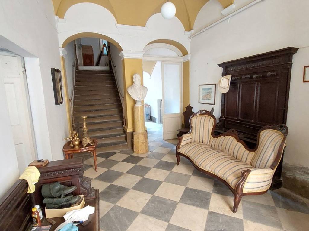 intera palazzina in vendita a Scansano