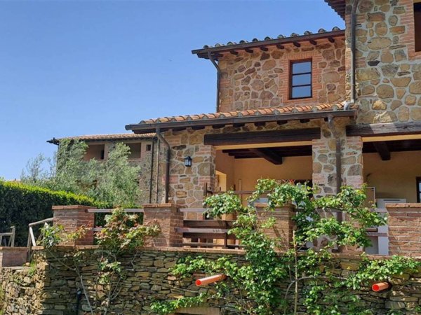 casa indipendente in vendita a Scansano in zona Pancole