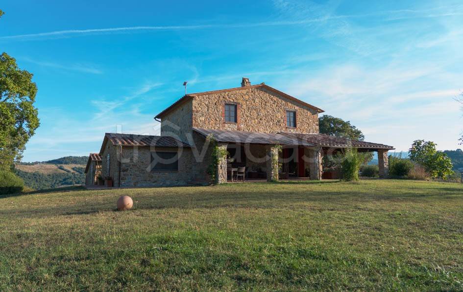 casa indipendente in vendita a Scansano in zona Murci