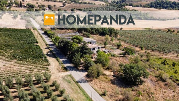 casa indipendente in vendita a Scansano