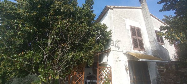 casa indipendente in vendita a Scansano