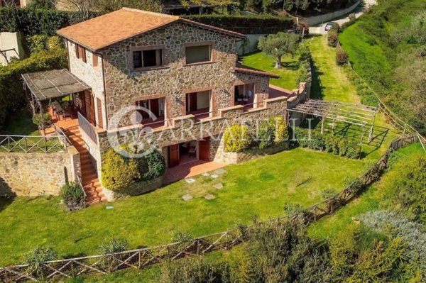 casa indipendente in vendita a Scansano