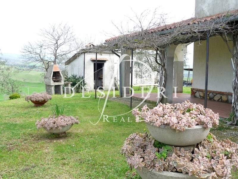 casa indipendente in vendita a Scansano in zona Poggioferro