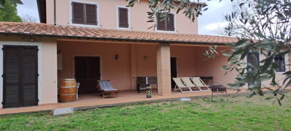 appartamento in vendita a Scansano