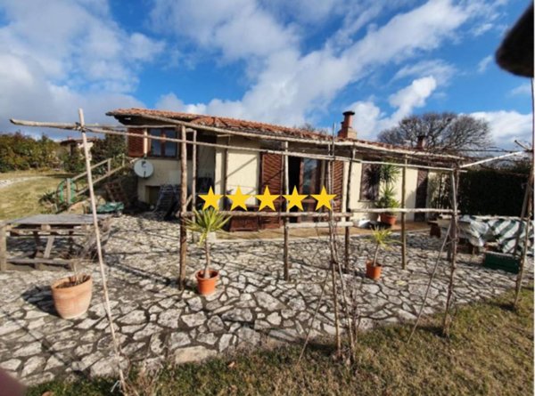 casa indipendente in vendita a Scansano