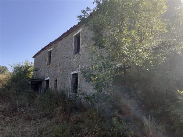 casale in vendita a Scansano