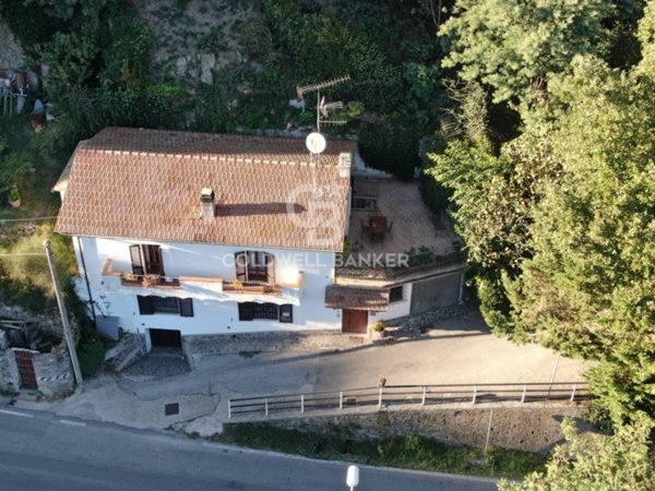 casa indipendente in vendita a Scansano