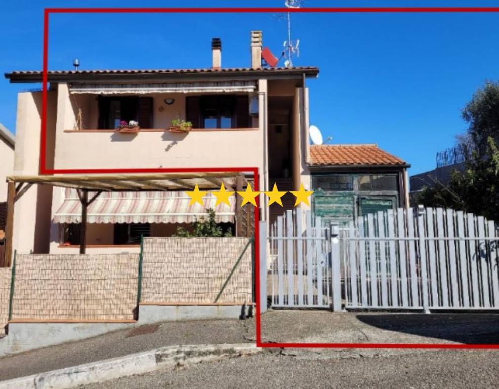 appartamento in vendita a Scansano in zona Preselle