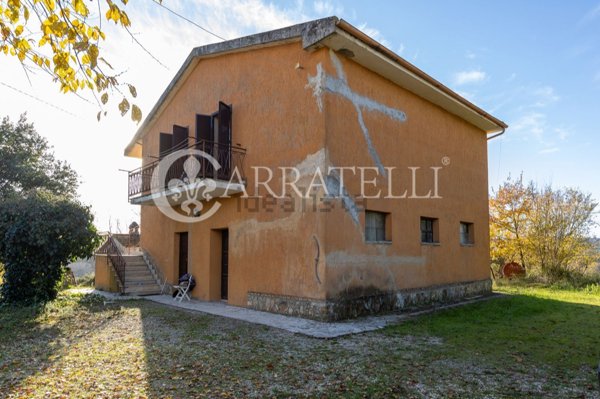 casale in vendita a Scansano