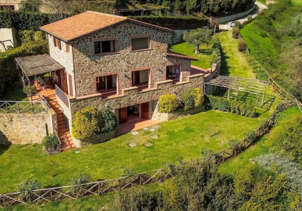 casa indipendente in vendita a Scansano in zona Polveraia