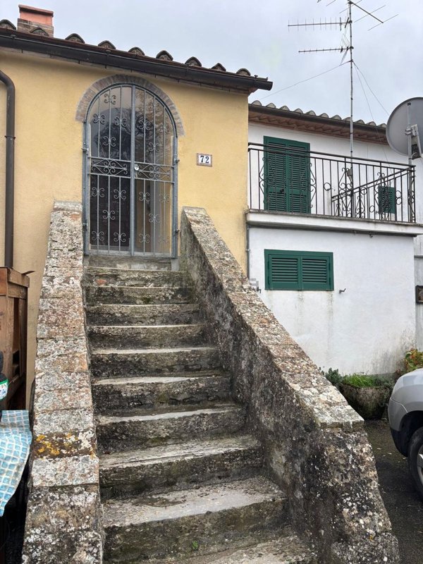 casa indipendente in vendita a Scansano