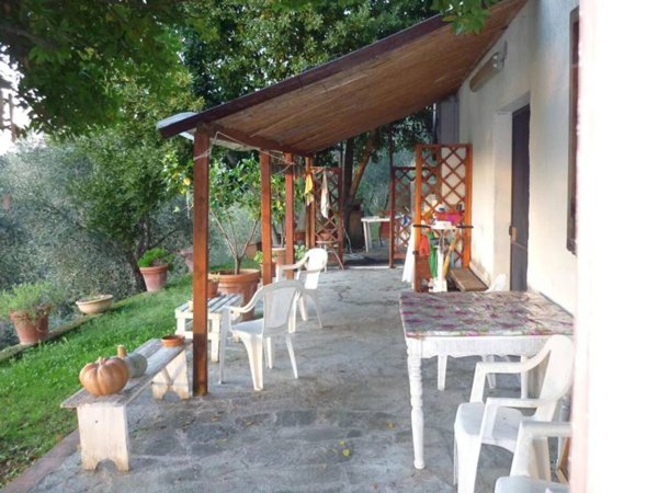 casa indipendente in vendita a Scansano