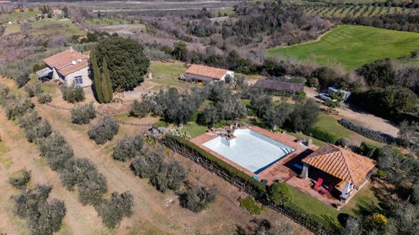 casale in vendita a Scansano