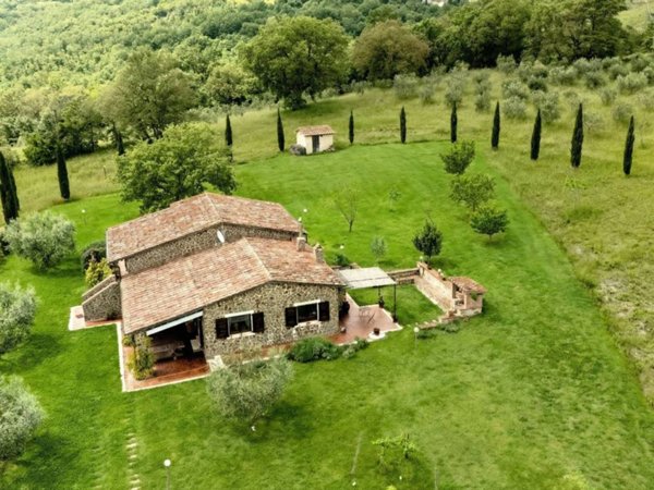 casa indipendente in vendita a Scansano in zona Murci