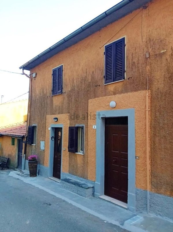casa indipendente in vendita a Scansano in zona Poggioferro