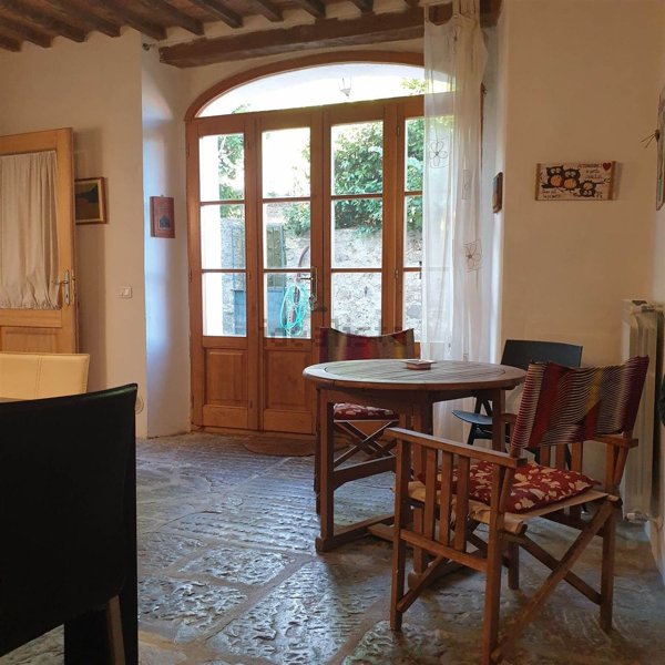 casa indipendente in vendita a Scansano in zona Murci