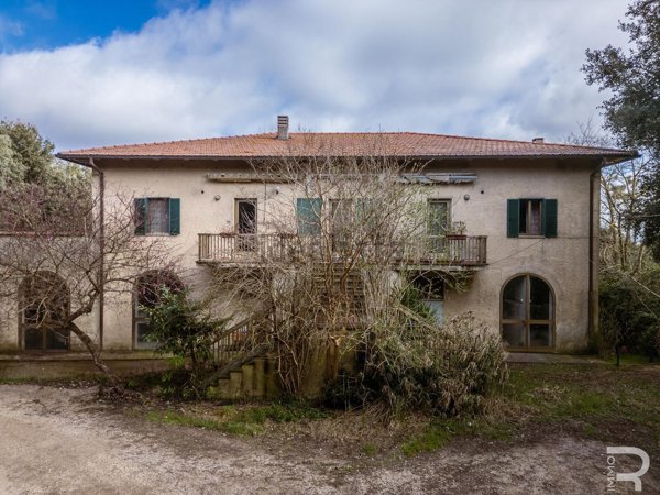 casale in vendita a Scansano