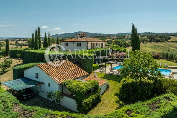 casa indipendente in vendita a Scansano