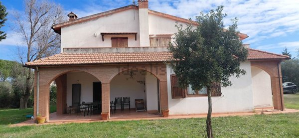 casale in vendita a Scansano