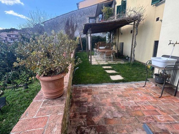 appartamento in vendita a Scansano