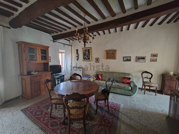 appartamento in vendita a Scansano in zona Montorgiali