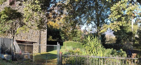 appartamento in vendita a Scansano in zona Poggioferro