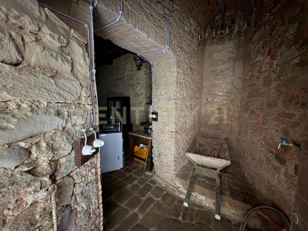 locale di sgombero in vendita a Scansano