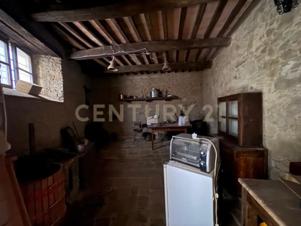 locale di sgombero in vendita a Scansano