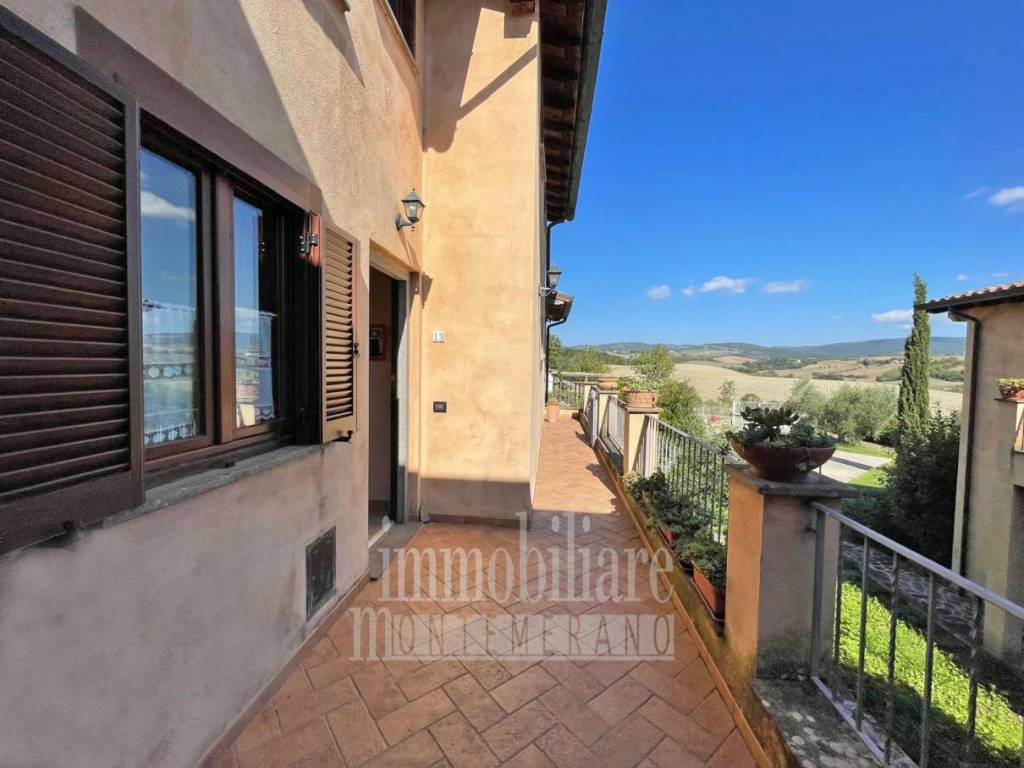 appartamento in vendita a Scansano in zona Pomonte