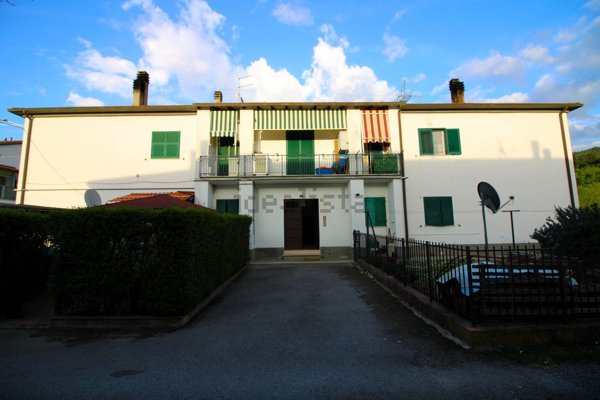 appartamento in vendita a Scansano in zona Baccinello