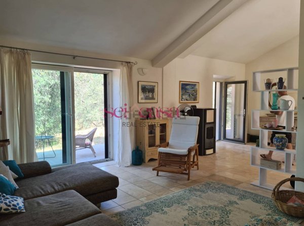 appartamento in vendita a Scansano