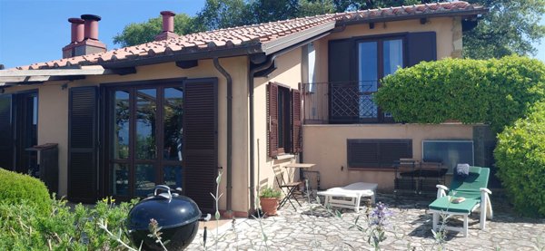 casa indipendente in vendita a Scansano