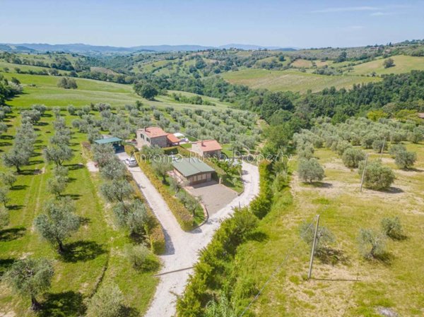 casa indipendente in vendita a Scansano
