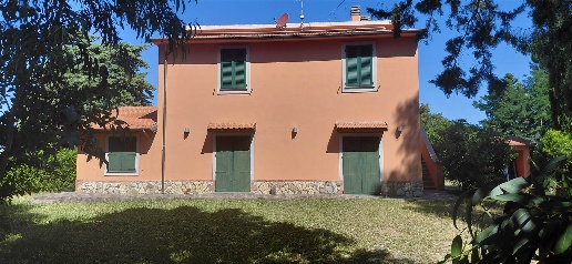 appartamento in vendita a Scansano in zona Poggioferro
