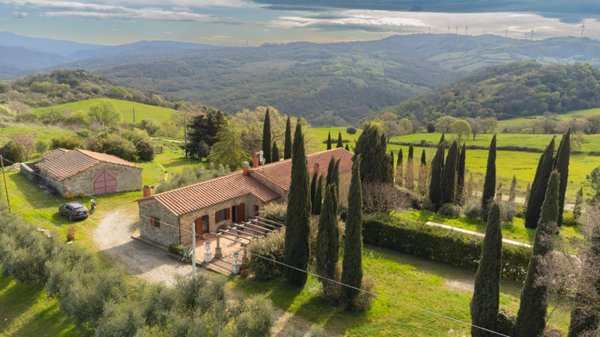 casa indipendente in vendita a Scansano in zona Polveraia