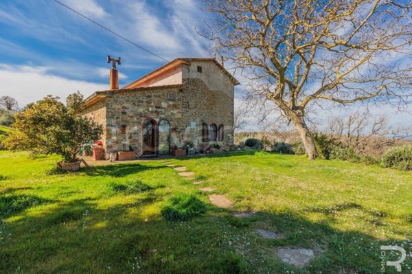 casa indipendente in vendita a Scansano in zona Poggioferro