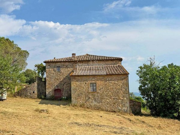 casa indipendente in vendita a Scansano