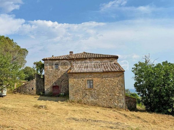 casa indipendente in vendita a Scansano